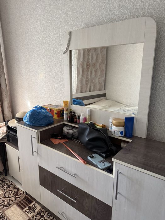 Срочно продам Спальный гарнитур
