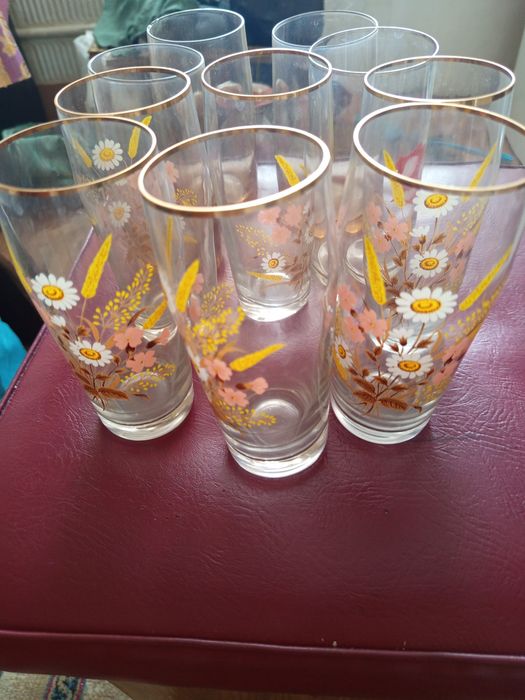 Продам вазочки, графин по 200 тенге