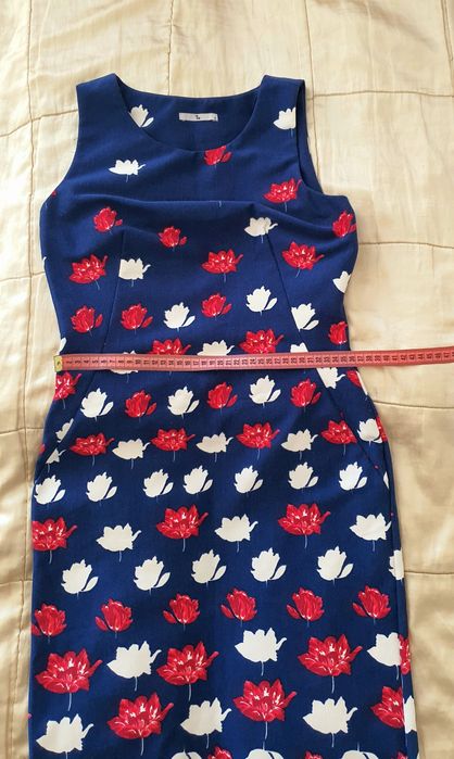 TU UK S M rochie tricot mulata florală albastră bodycon midi elastică casual office