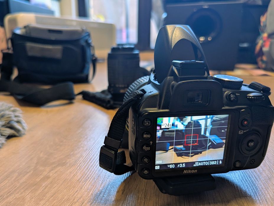 Фотоапарат Nikon D3100 + 2 обектива и аксесоари