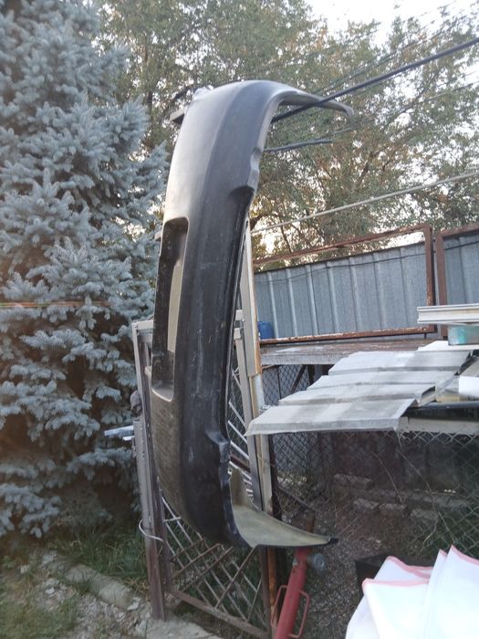 Задний Бампер субару импреза лисичка