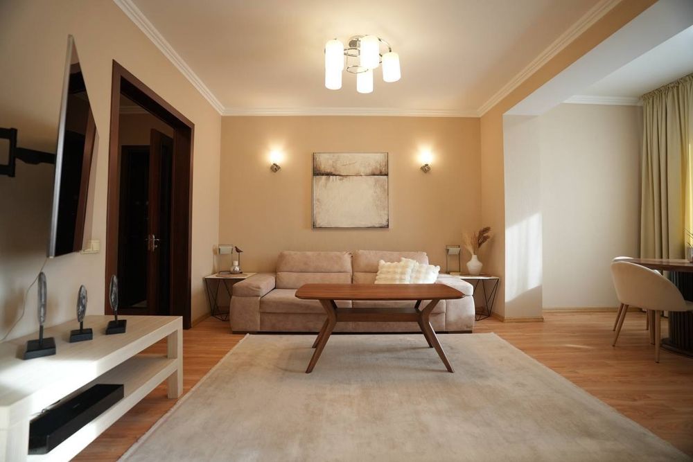 Продается 2х комнатная квартира, ор-р: Улица Бабура, 62м²