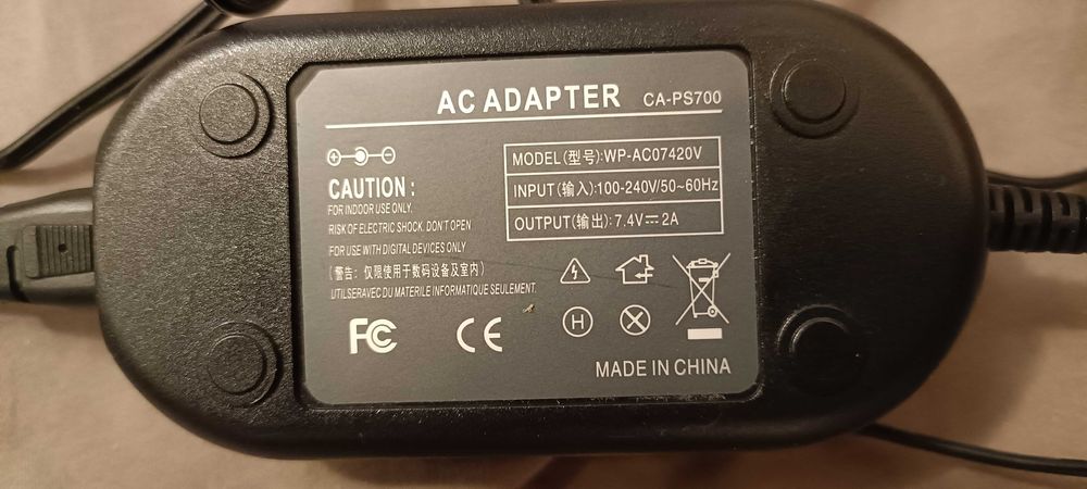 Переходник с 220 на  Canon LP-E12