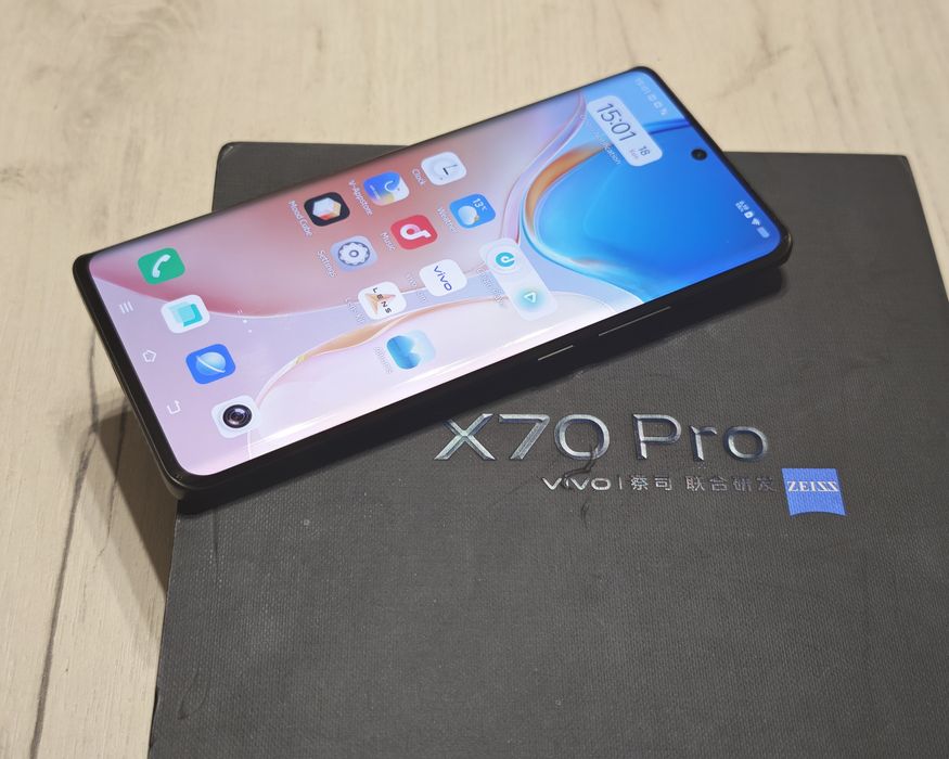 Като нов Vivo X70 Pro 12 GB 256 GB