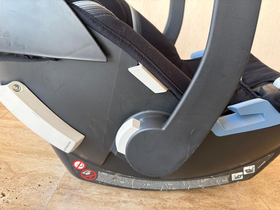Scoica auto Cybex aton 5 + Baza Isofix