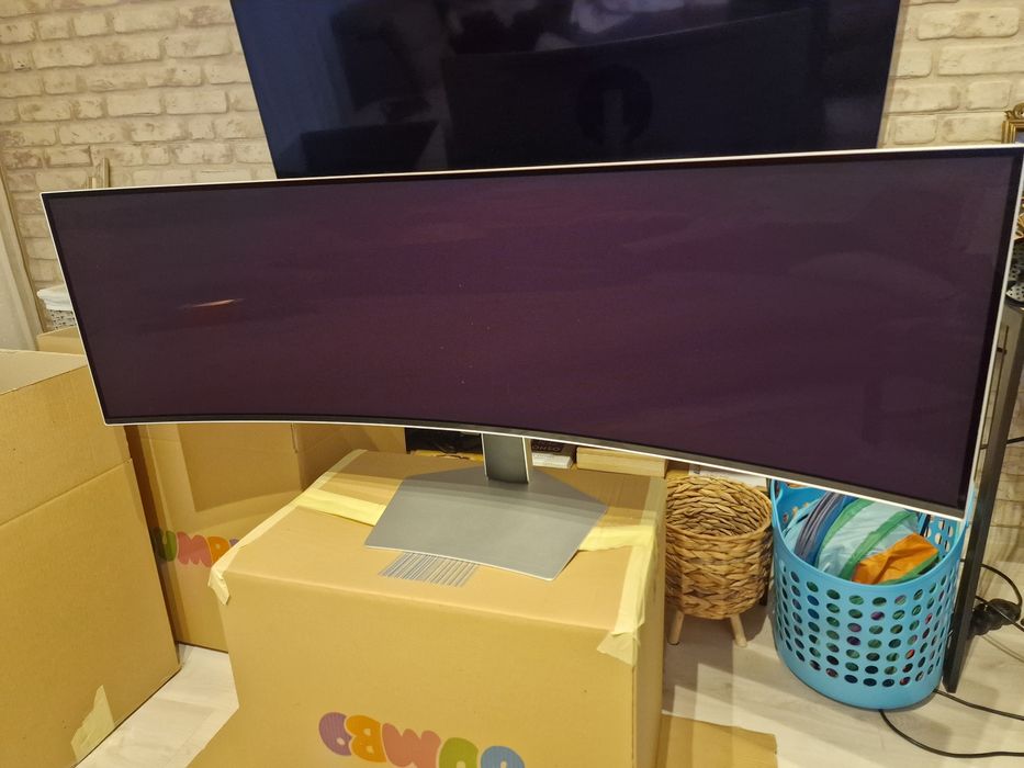 Monitor QD OLED Samsung Odyssey G9 Super Ultrawide