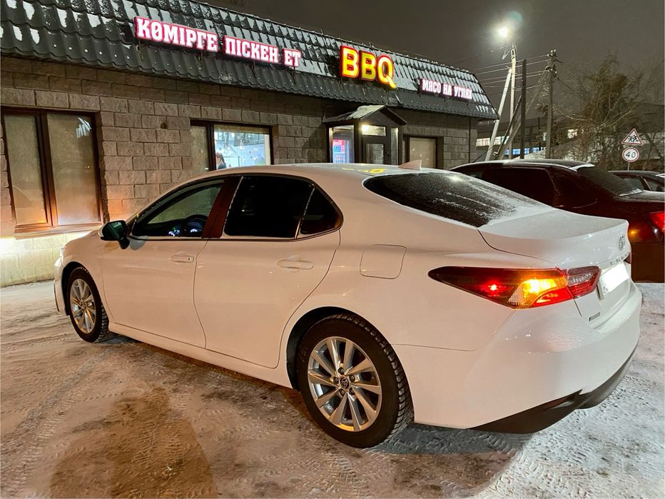Продам TOYOTA CAMRY 2021 г/в. V-2,5.