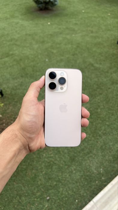 Iphone 16 pro desert