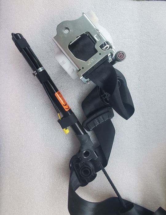 Centuri fata Audi Q5 8MA Nou, model 2025