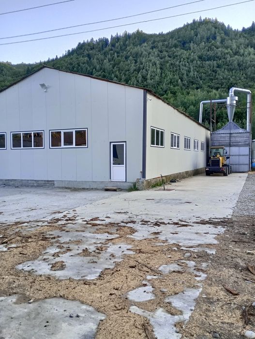 Vand sau inchiriez Hale productie ,spatii comerciale,hale depozitare