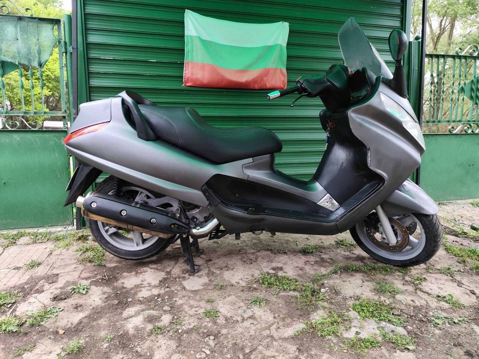 Пиаджо х 8 400 Piaggio X8 400