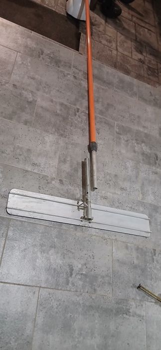 Lama nivelat beton. Masalta