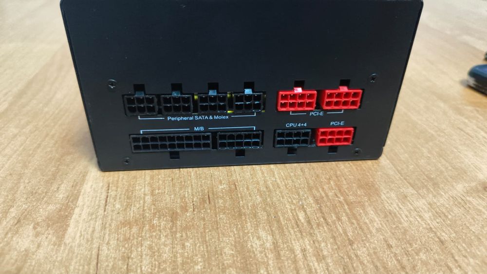 Блок питания CoolerMaster 600W
