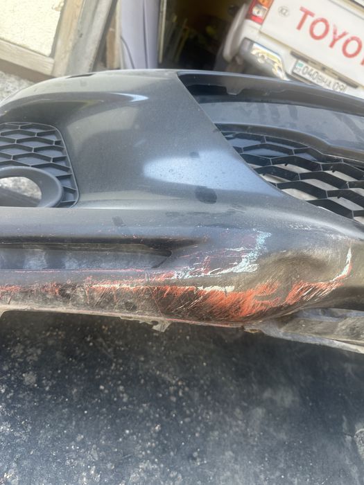 Передний бампер с решеткой мазда 3 2012г