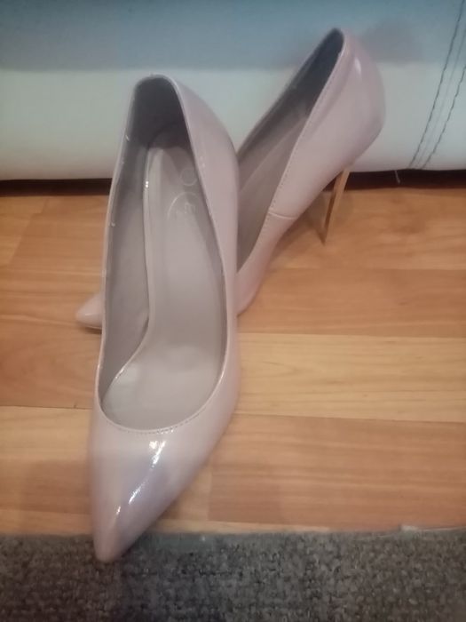 Pantofi stiletto nude rose