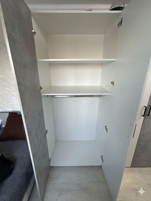 Спальный гарнитур. (в хорошем состояние)