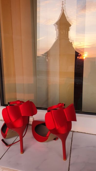 Pantofi cu toc damă