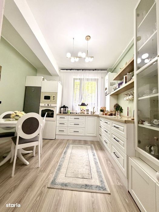 Apartament 2 camere decomandat Copou Colegiul Negruzzi Univ Al I  Cuza - Mai multe