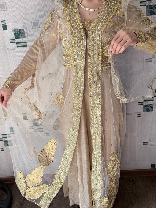 Кизлар келинлар учун ансамбль