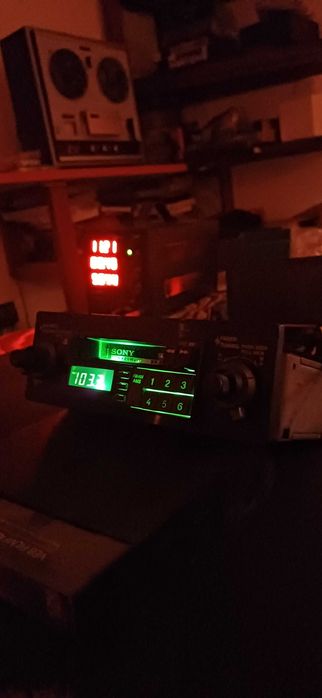 radio casetofon auto Sony xr-240 pretabil clasic auto
