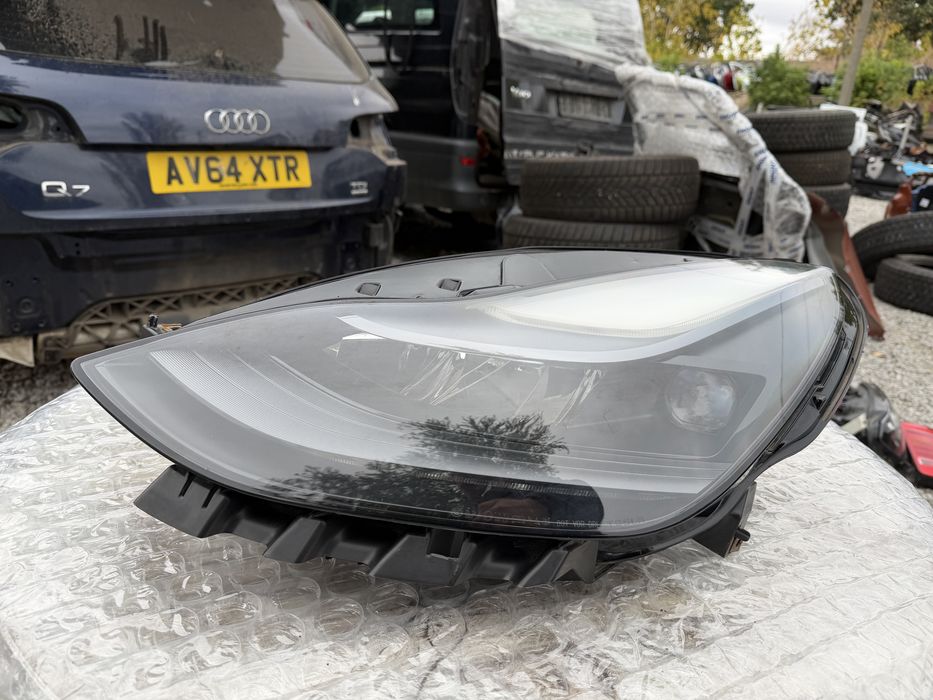 Фар Tesla Model 3/Model Y Matrix 2021 год.-