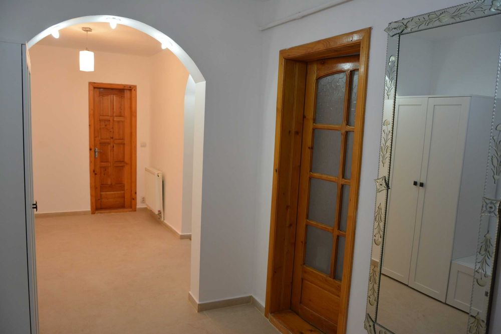 Inchiriere apartament 2 camere zona Toamnei 60 mp