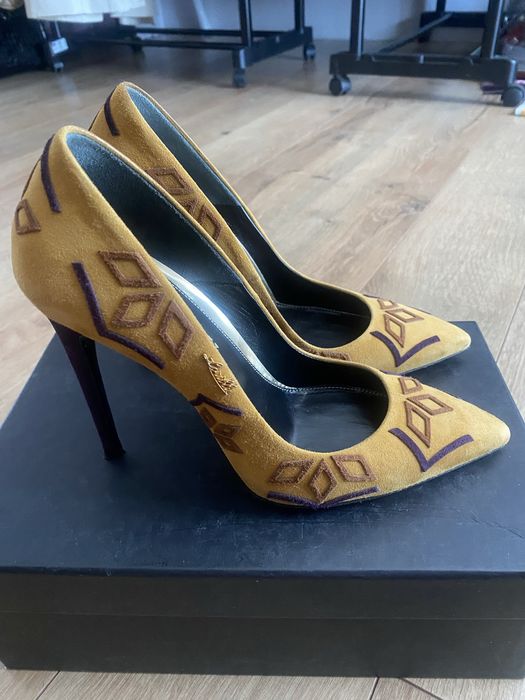 Pantofi stileto