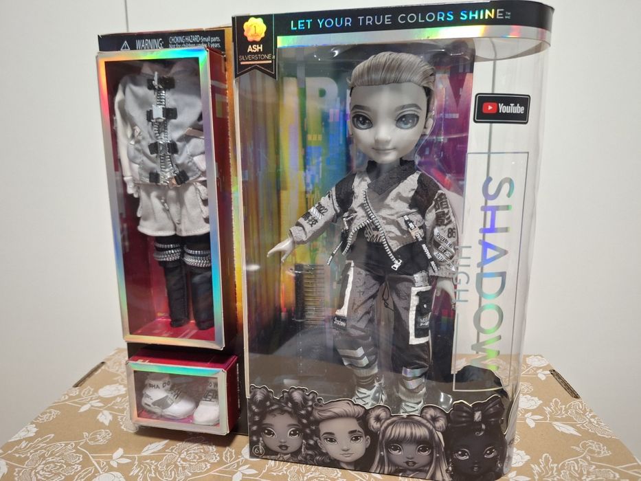 Rainbow High, Shadow High papusi