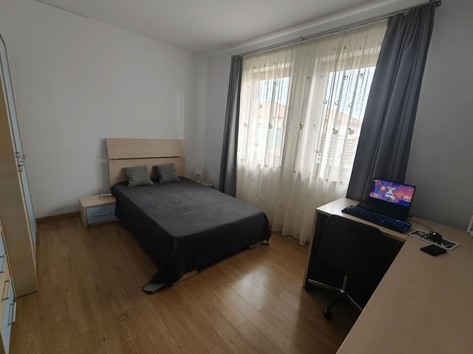 Casa 120 mp complet mobilata și utilată.