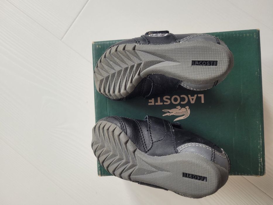 Lacoste детски обувки размер 19