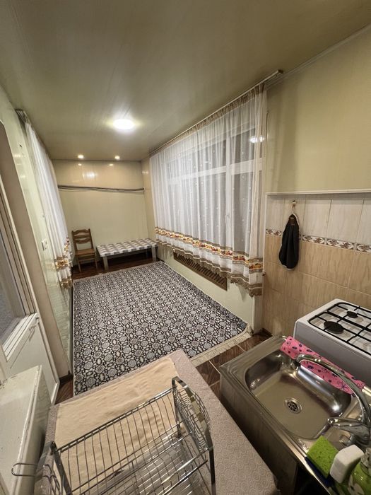 Мирабадский р-н, 2х комнатная 66м², 77-серия орентир:Рисовый, 11 радом