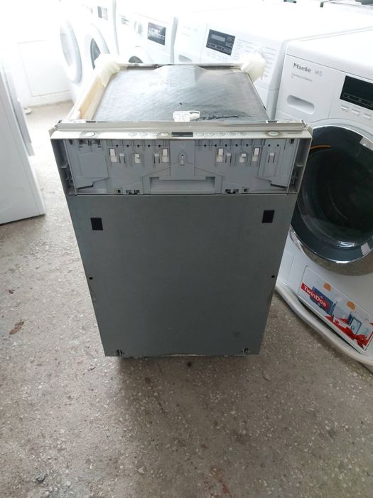 Съдомиялна Bosch 45см
Цена:230 евро
За пълно вграждане
10 комплекта
Бъ