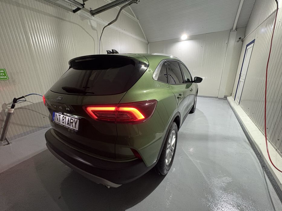 Ford Kuga 1.5 Benzina