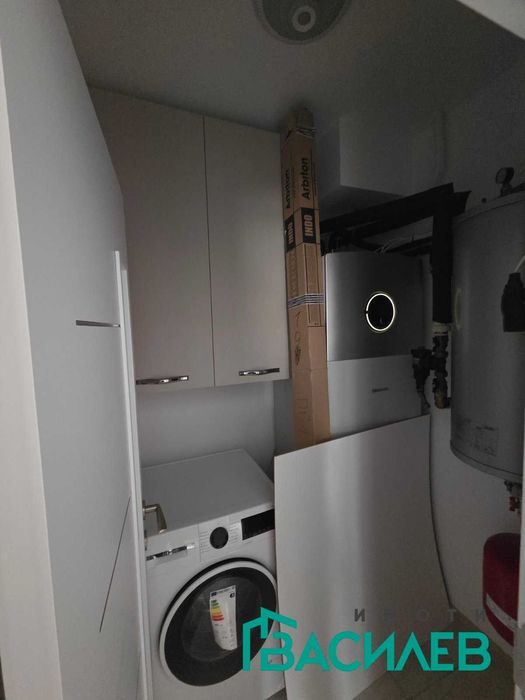 Продава се Тристаен апартамент в София, Център - 111 кв.м за 1833 €/кв.м - Снимка #8