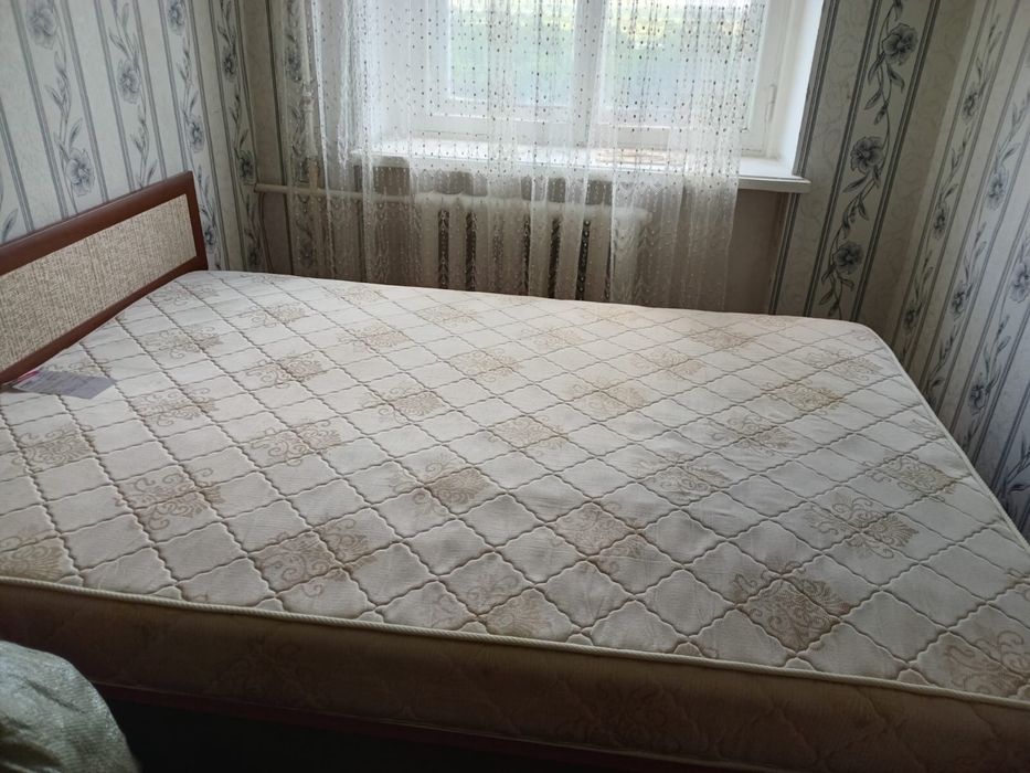 Продам кровать в спальню