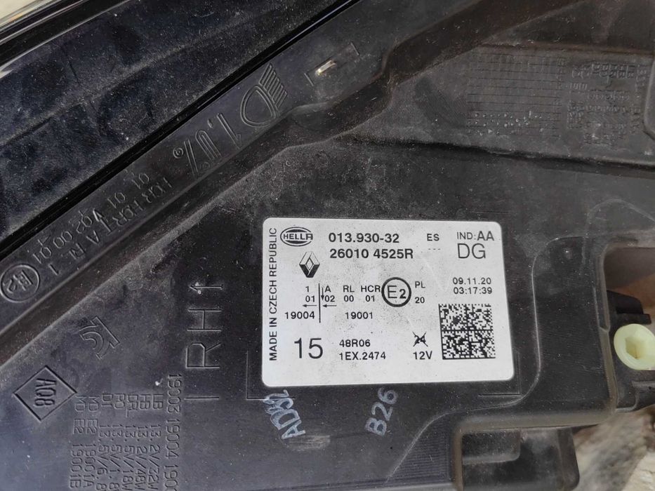 Фар Renault Captur LED десен / Фар Рено Каптюр Оригинален