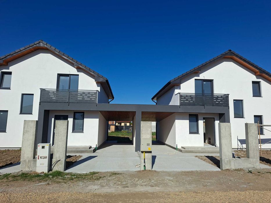 Casă nouă P+M în Mărtinești –cu 3 camere+living, parcare acoperita și teren 4,5ari