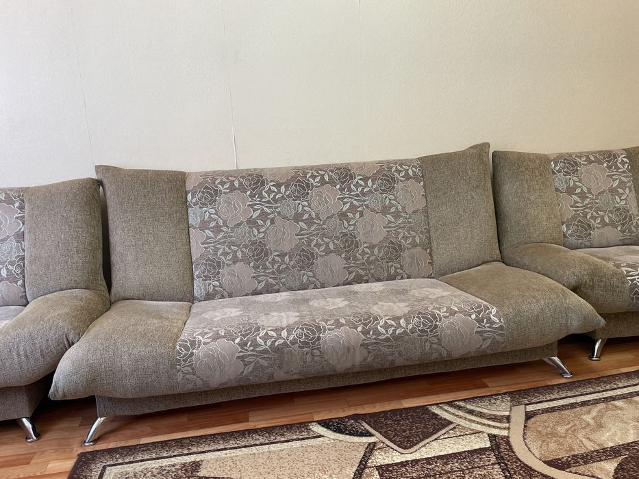 Продам Комплект (2 кресла, диван)