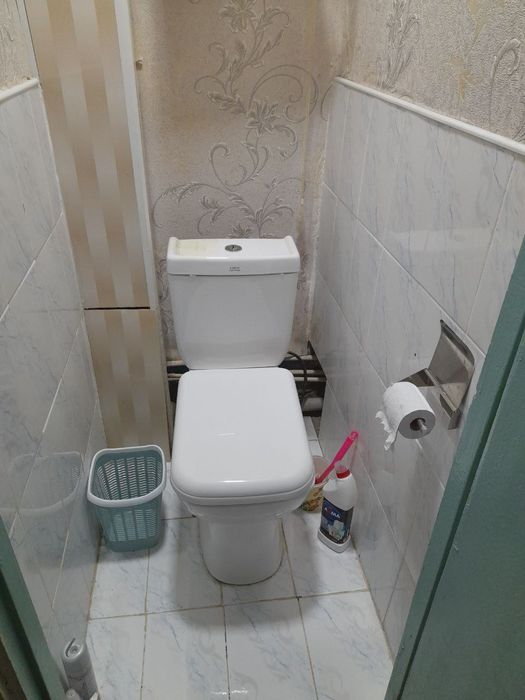 Продаётся 2-х переделанная в 3-х комн.квартира.