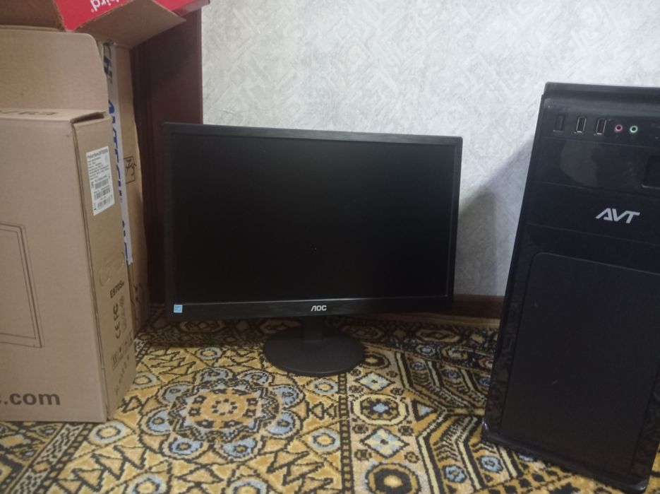 Офисный компьютер