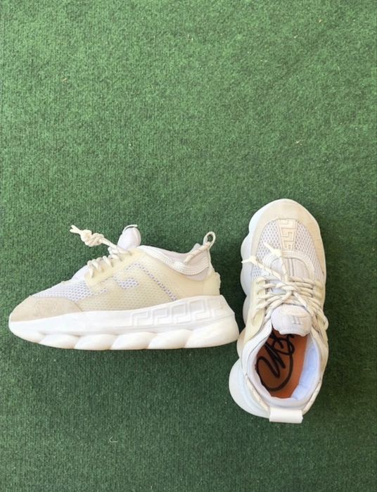 Versace chain reaction