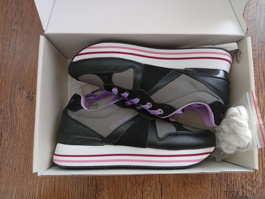 Trussardi women's sneakers  - дамски маратонки р-р 39 нови