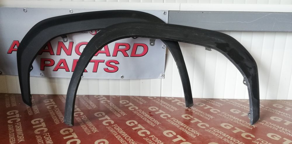 4 броя лайстни над калник(вежди) Toyota Yaris Cross 2020-2023