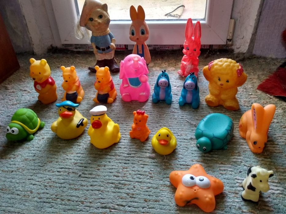 Стари гумени играчки