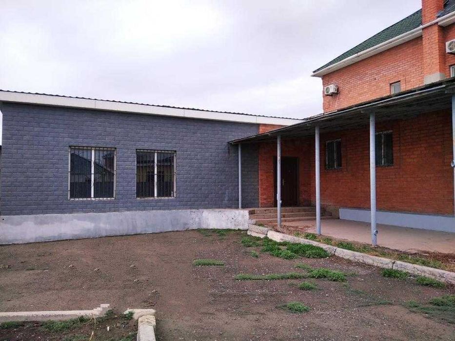 3-уровневый дом около моста  >700 м2