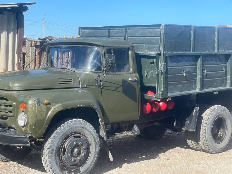 Zil Selxoz 130 Sotiladi