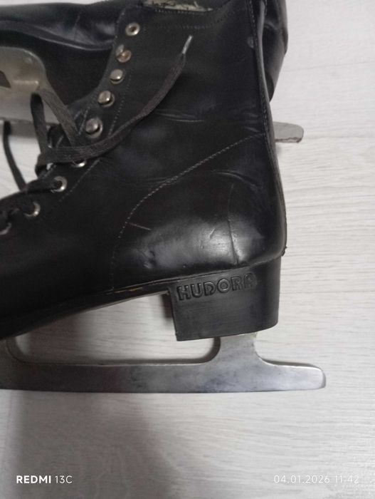 Patine piele pt  gheata, marca Perinitza Hudora , marimea 43