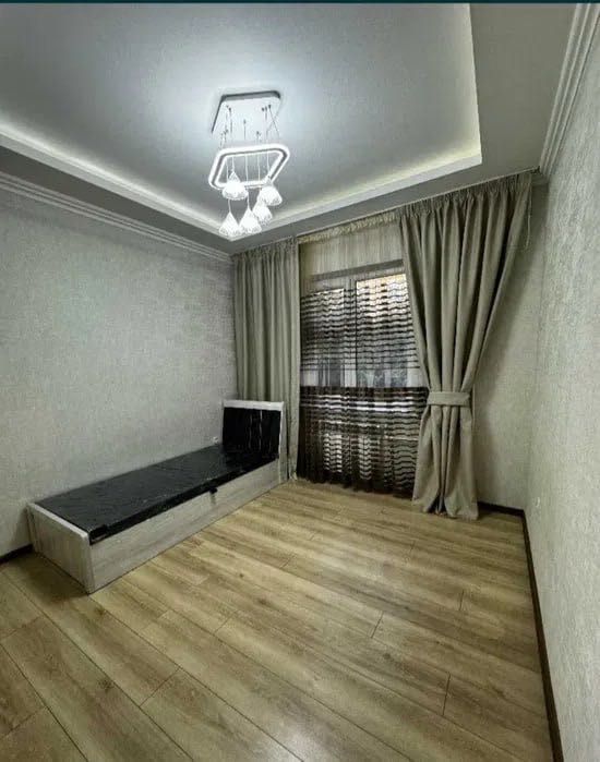 #1787

Сергели-1, рядом с 5-бекатом метро