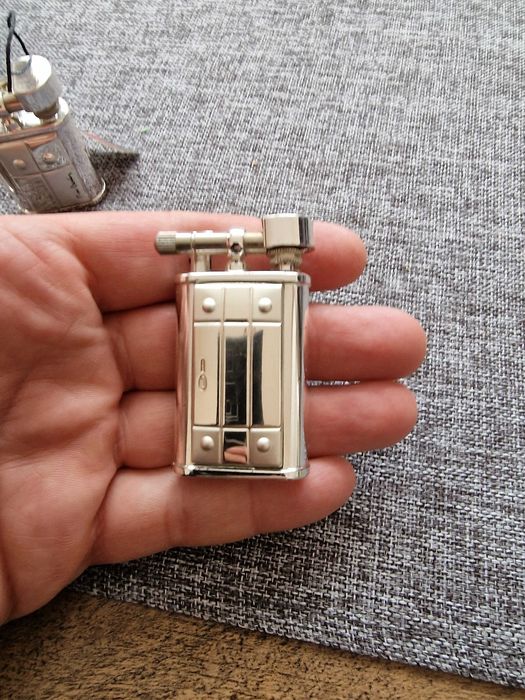 Колекционерски запалки и писалка