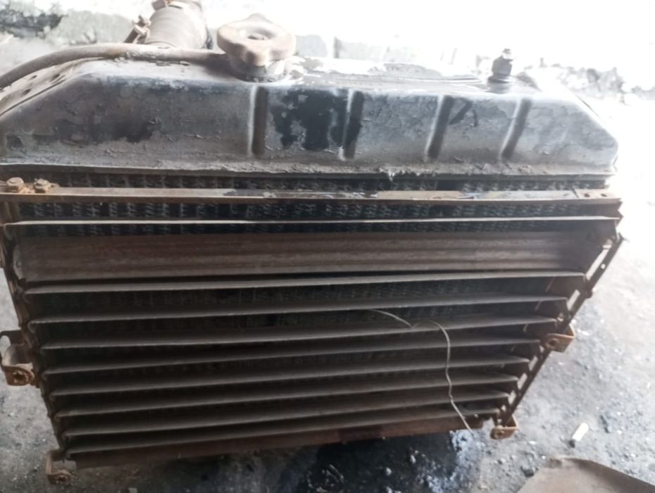 Продаем Узик радиатор.